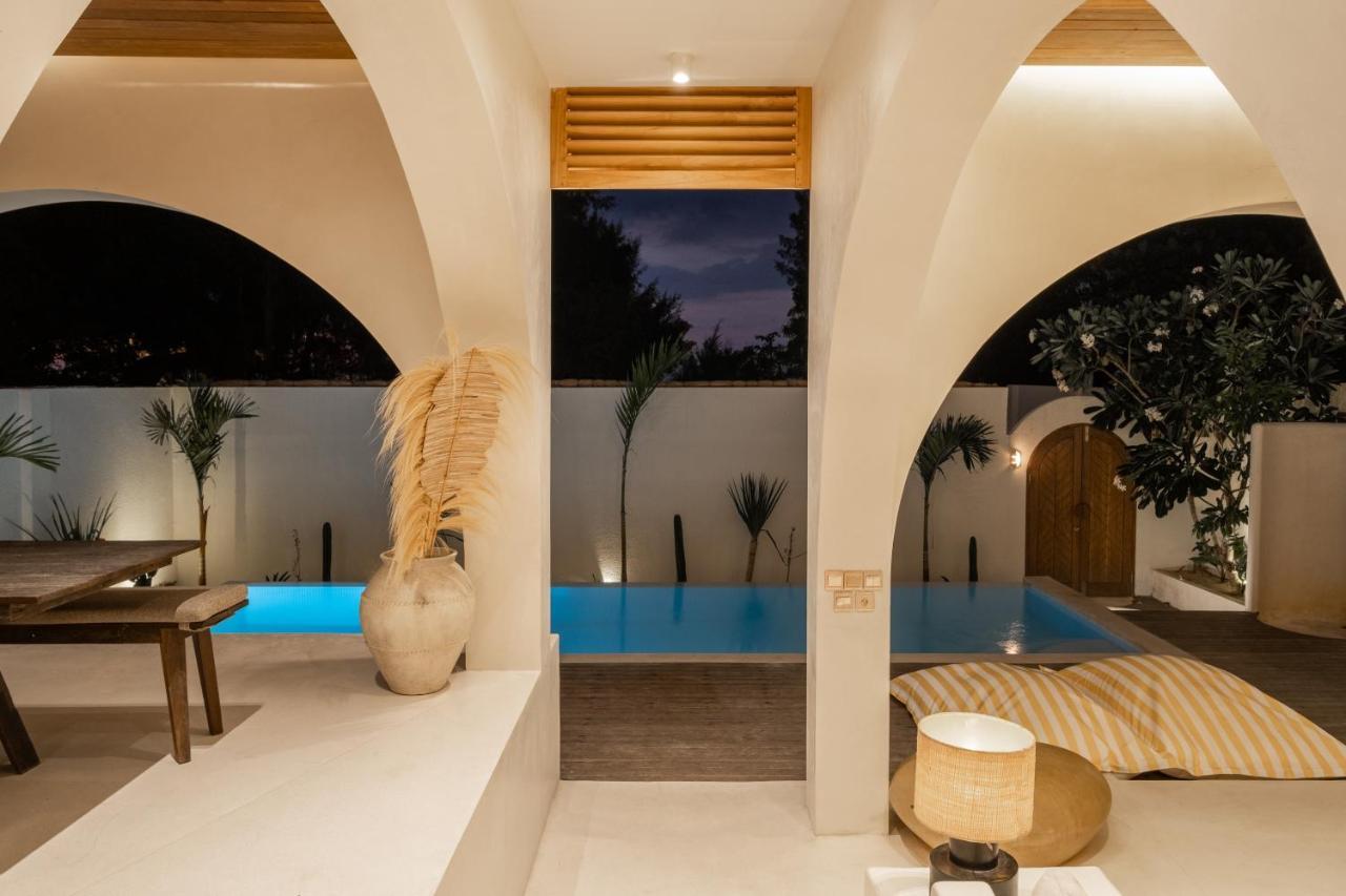 Villa Odyssea Gili Trawangan Exterior photo
